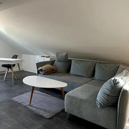 T Und T Gbr Apartment
